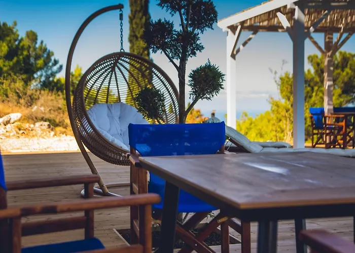 Fabiana * Kalamitsi (Lefkada)